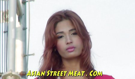 با دانلود فیلم و عکس سکسی خارجی بدنش بازی می کند